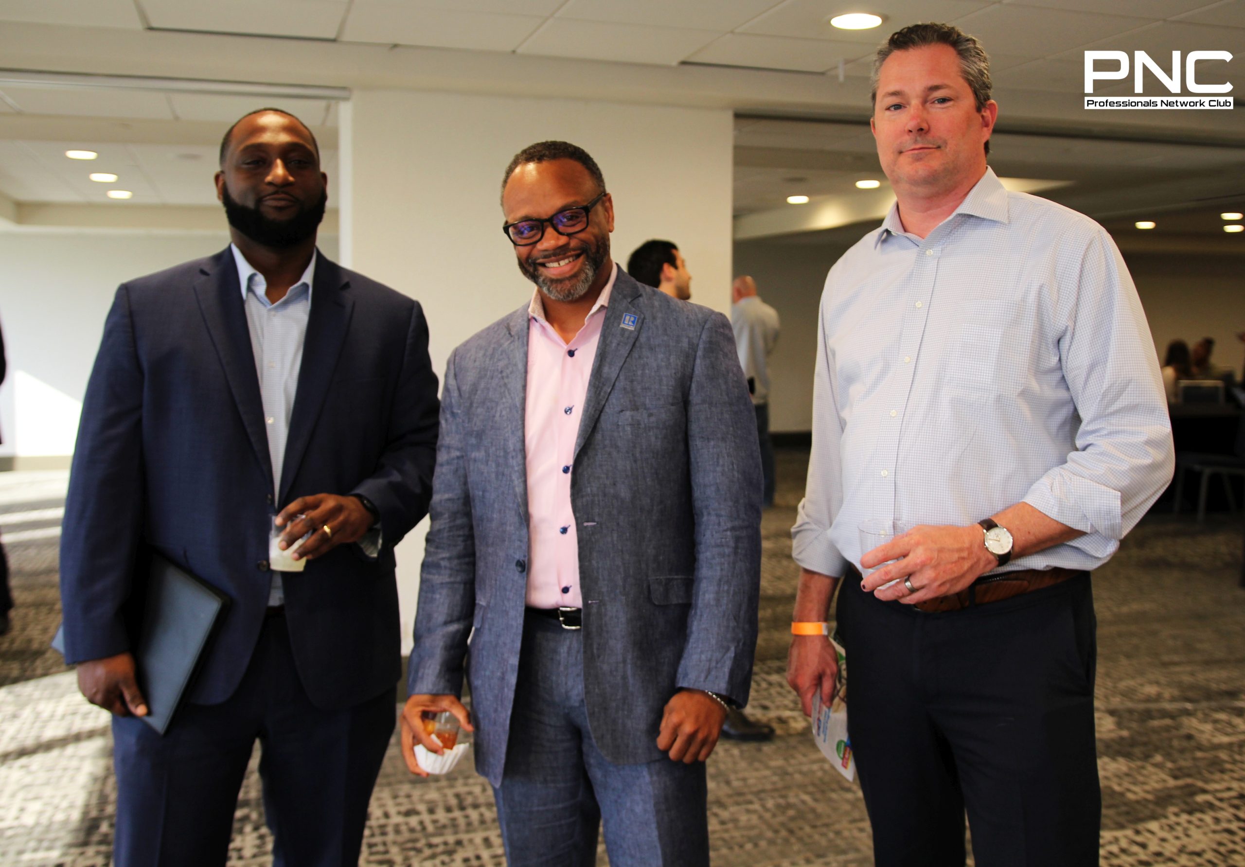 Meet Professionals at our Happy Hour